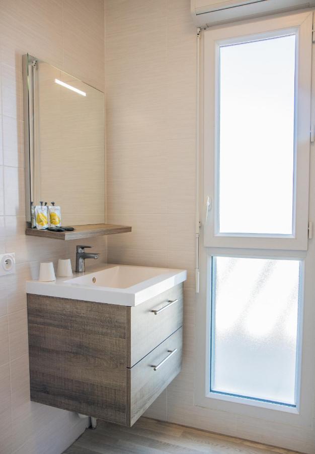 אפרטהוטל Twenty Business Flats Nimes Trigone מראה חיצוני תמונה