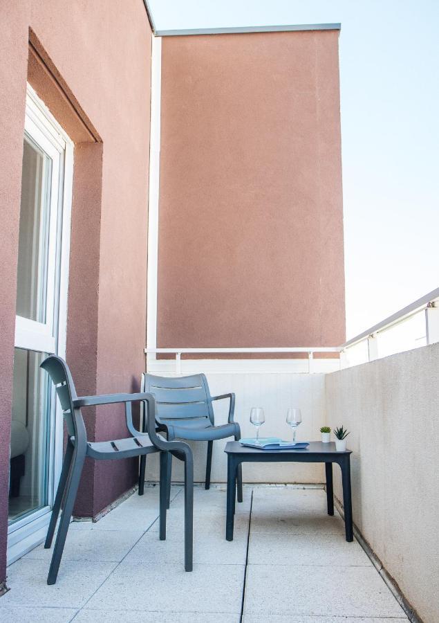 אפרטהוטל Twenty Business Flats Nimes Trigone מראה חיצוני תמונה