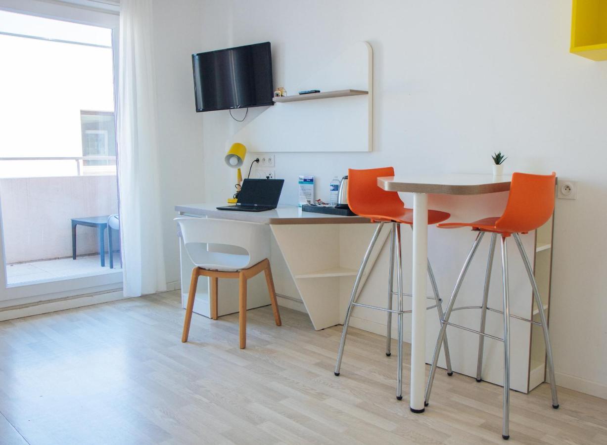 אפרטהוטל Twenty Business Flats Nimes Trigone מראה חיצוני תמונה