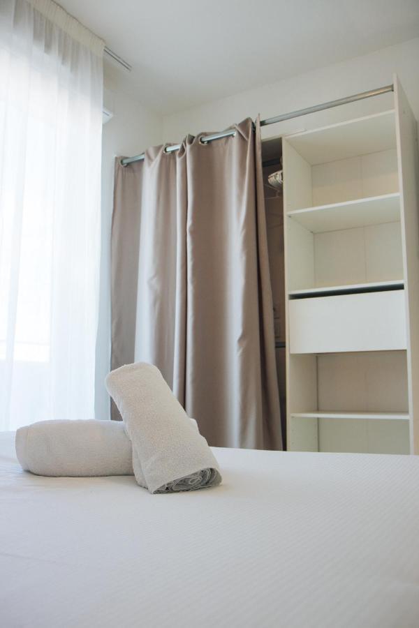 אפרטהוטל Twenty Business Flats Nimes Trigone מראה חיצוני תמונה